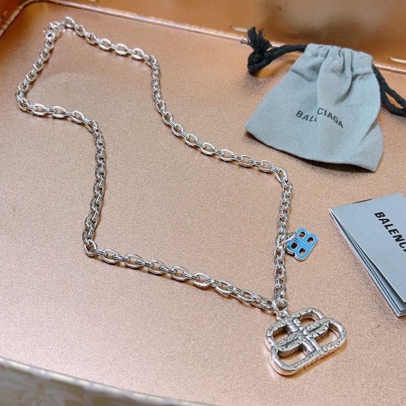 Balenciaga Necklaces - Click Image to Close